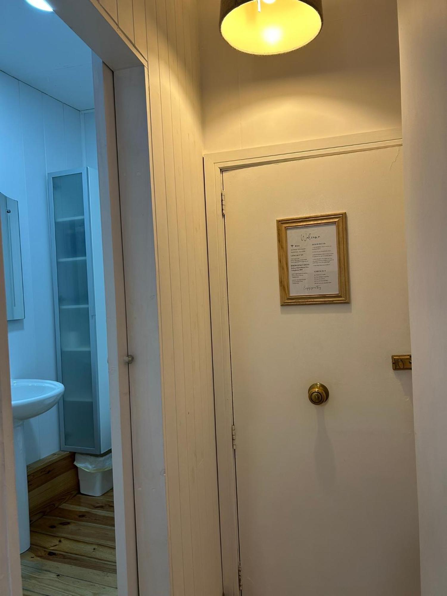 Engineer Lane House Hotell Gibraltar Eksteriør bilde